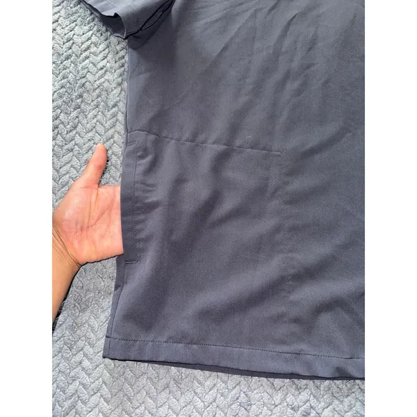 FIGS Women's Technical Collection Scrub Top Gray Short Sleeve V Neck Pocket Sz M - Image 3