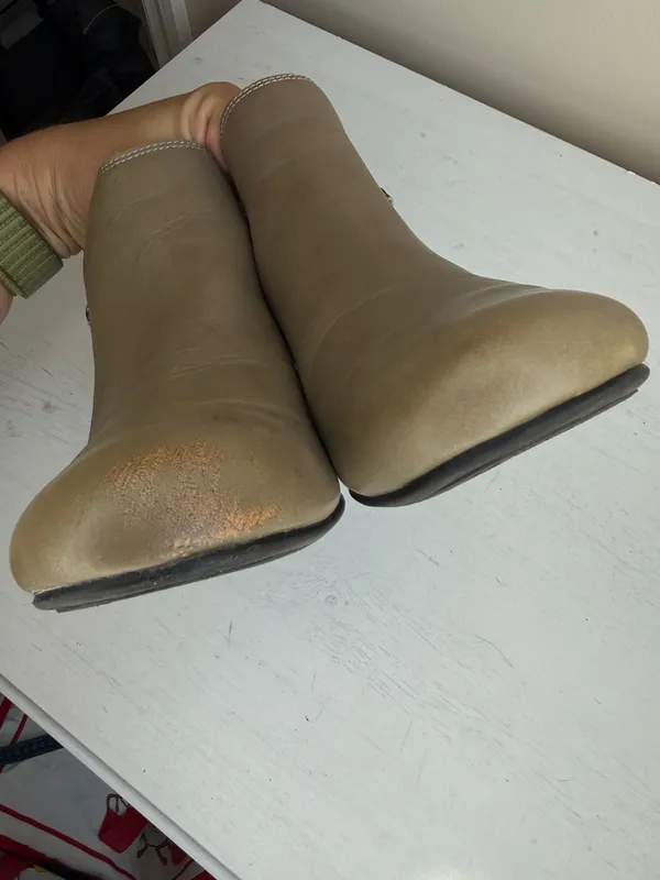 ABEO Lanora Metatarsal Low Heel Bootie Sz 8 - Image 3