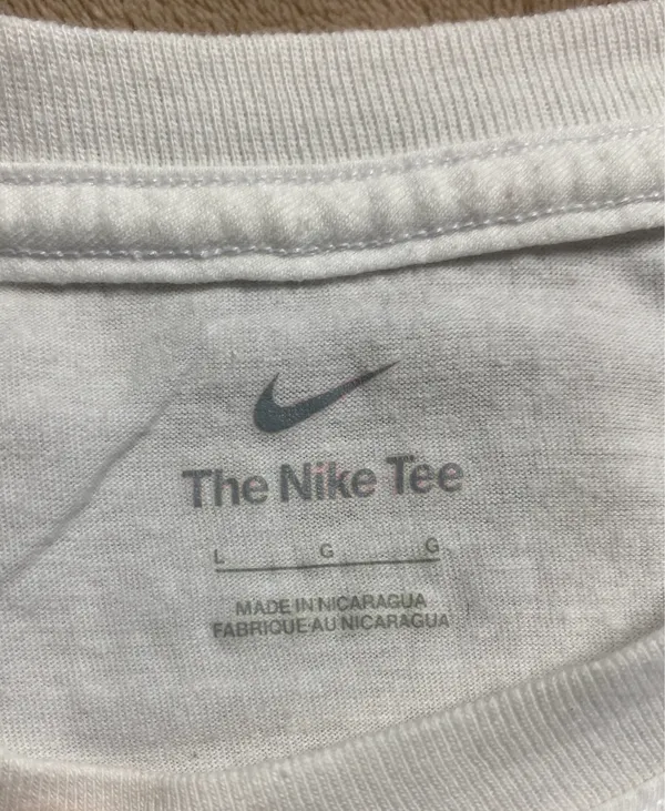Nike “The Nike Tee” 100% Cotton T-Shirt with colorful psychedelic graphic Size L - Image 4
