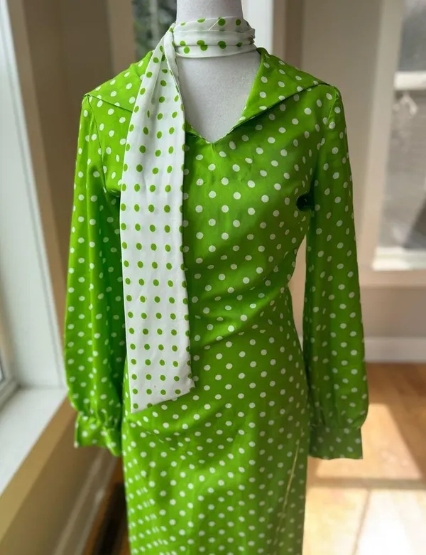 Vintage 1960s Handmade Lime Green White Polka Dot Column Maxi Dress and Scarf - Image 2