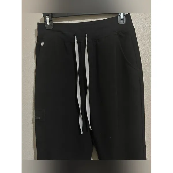 FIGS Zamora Black Multi Pocket Drawstring Jogger Scrub Pants Women’s Size Small - Image 4
