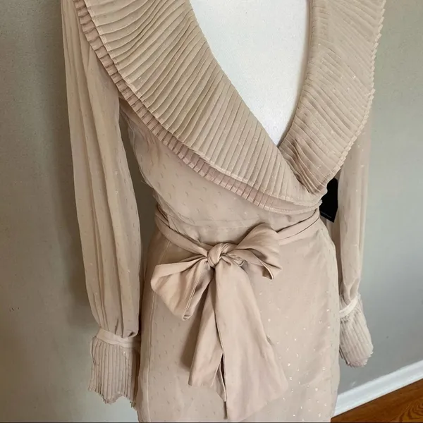 NWT Chrissy Teigen x Revolve Sands Ruffle Mini Wrap Dress, Blush/Ivory XS - Image 6