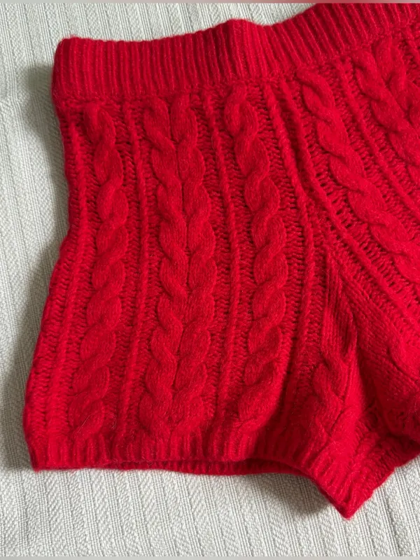 Daily Drills Knit Shorts in Red Size XS/S - Image 2