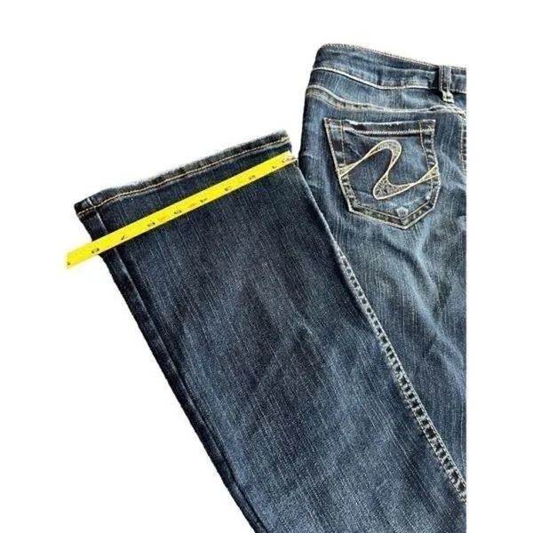 Silver jeans Co boots cut jeans size 28 - Image 4