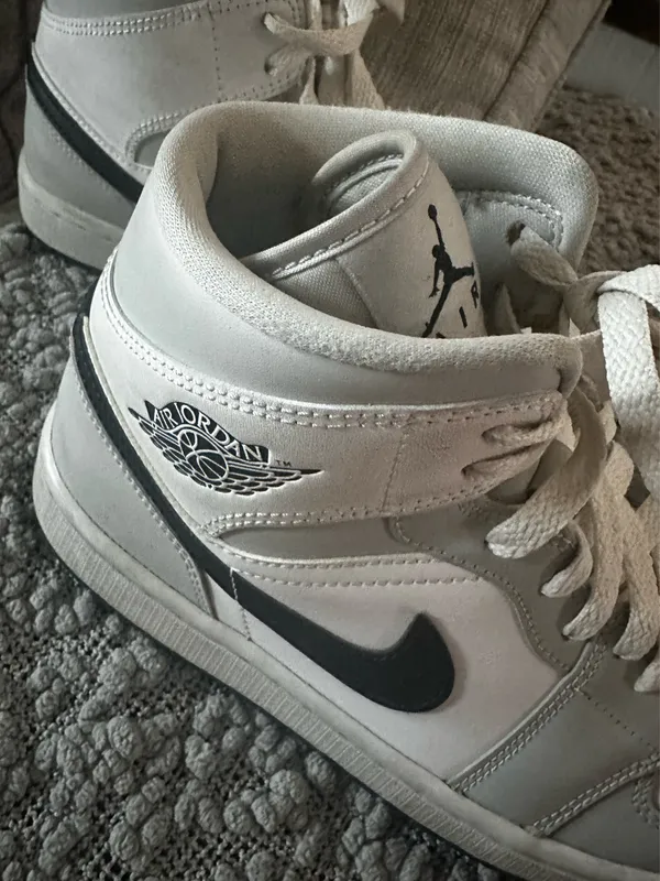 Nike air jordan 1 mid  - Image 4