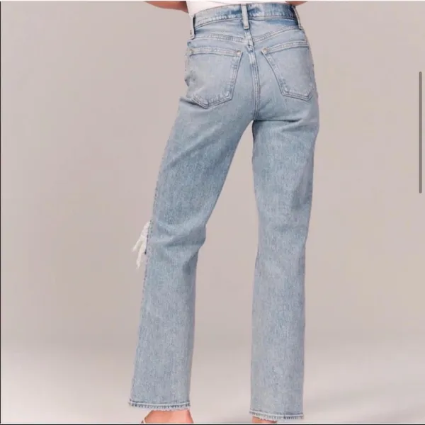 Abercrombie NEW 90s Straight Ultra High Rise Jeans - Image 2