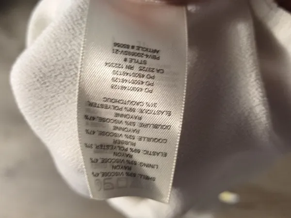 Aritzia By Wilfred Crop Top Size Medium - Image 5