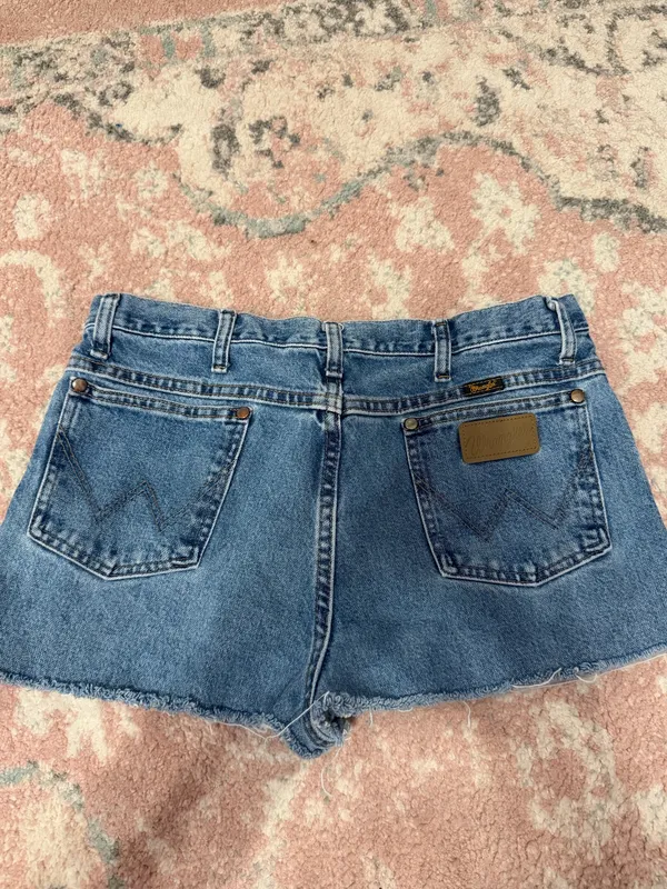 Wrangler Jean Shorts High-Waisted - Image 2