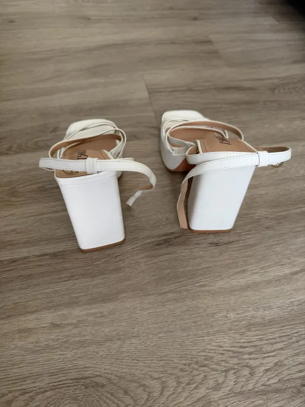 Amazon White Chunky Heels - Image 4