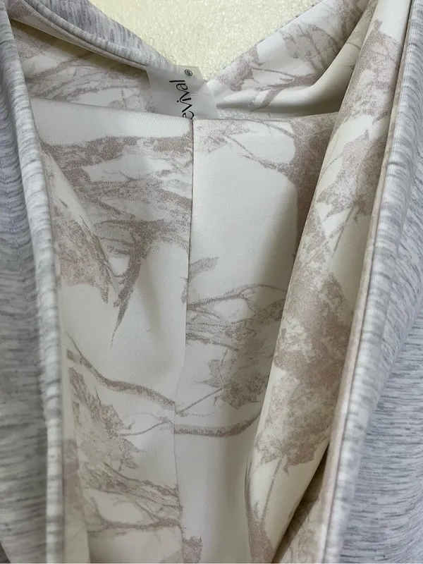 NEW Altar’d State AS Revival Super Soft Heather Gray Camo Hoodie Size Small - Image 5