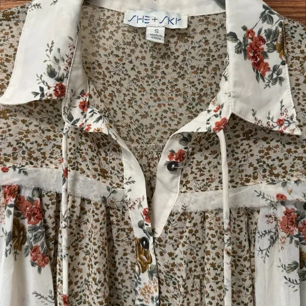 She + Sky Patchwork Button-Up Floral Blouse - Image 3
