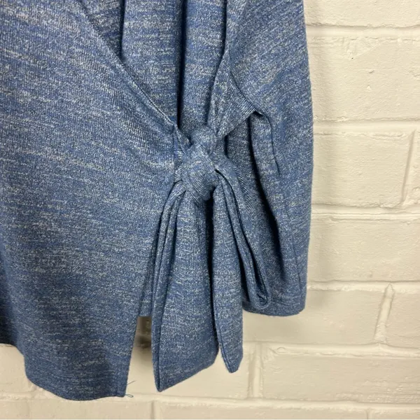 Gap Blue Stretch Knit Wrap Style Top Size XXL - Image 5