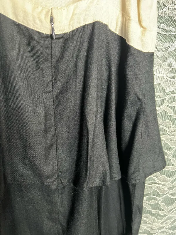 Urban Outfitters Kimchi Blue Cream & Black Colorblock Mini Dress Size 2 Y2K - Image 6