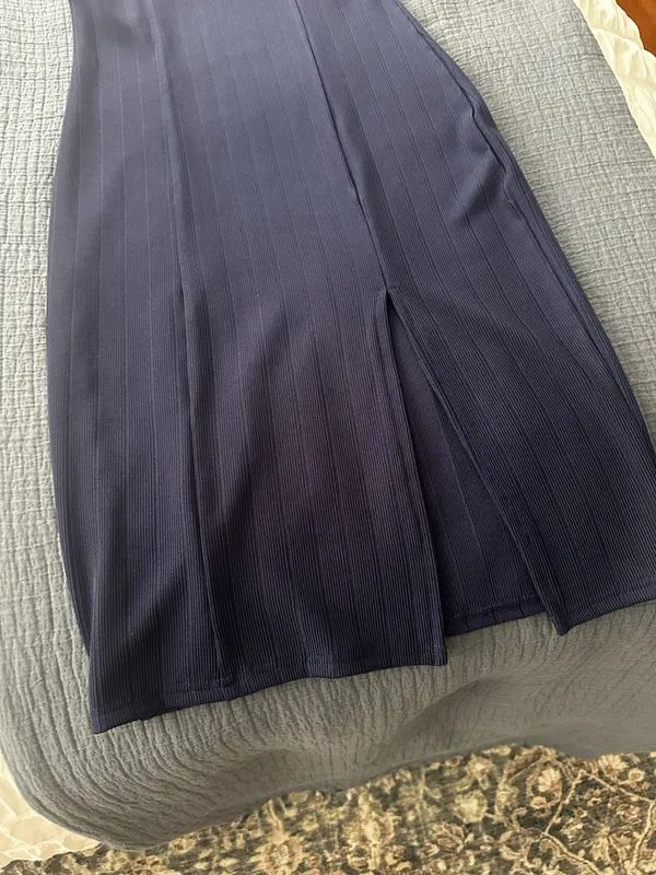 Navy Blue Bodycon Midi Dress with Slit - Image 3