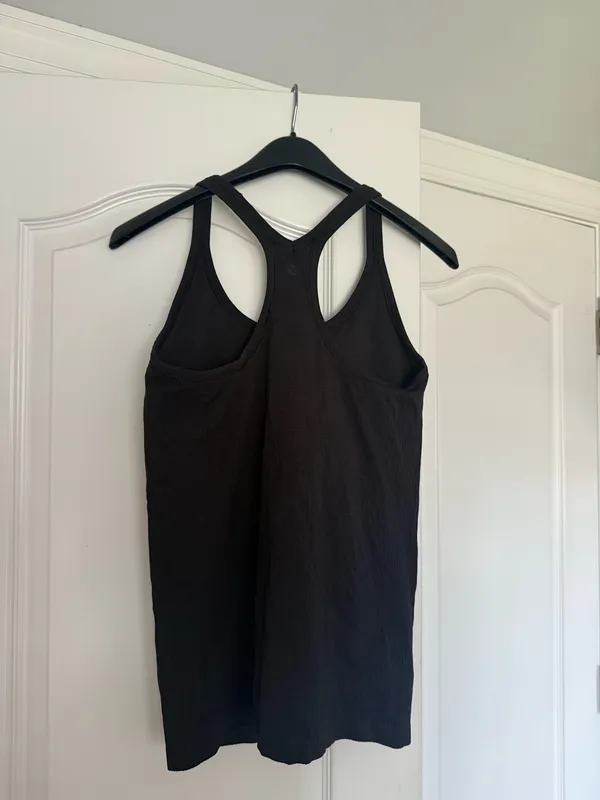 Lululemon black tank  - Image 2