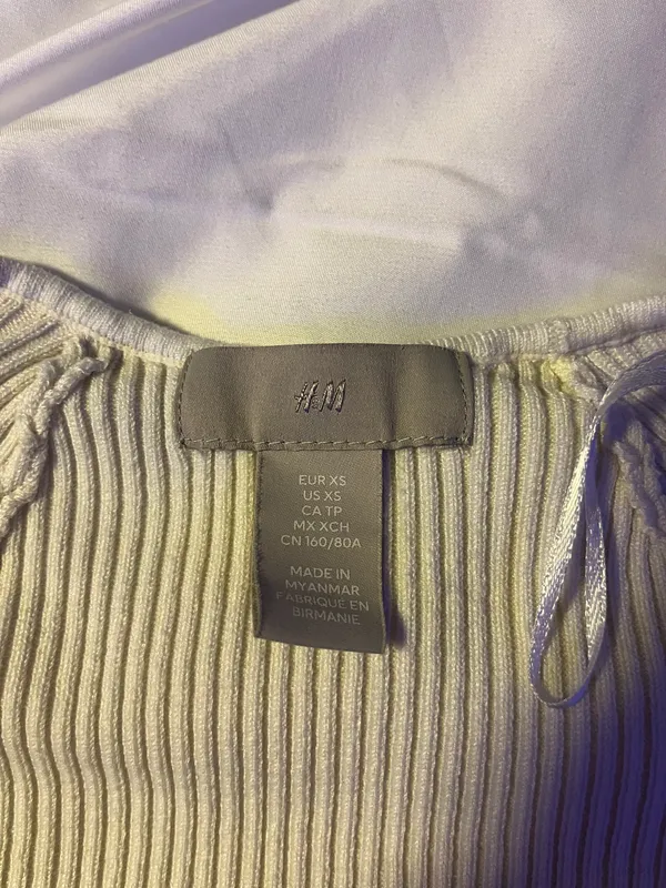 H&M White Top - Image 2