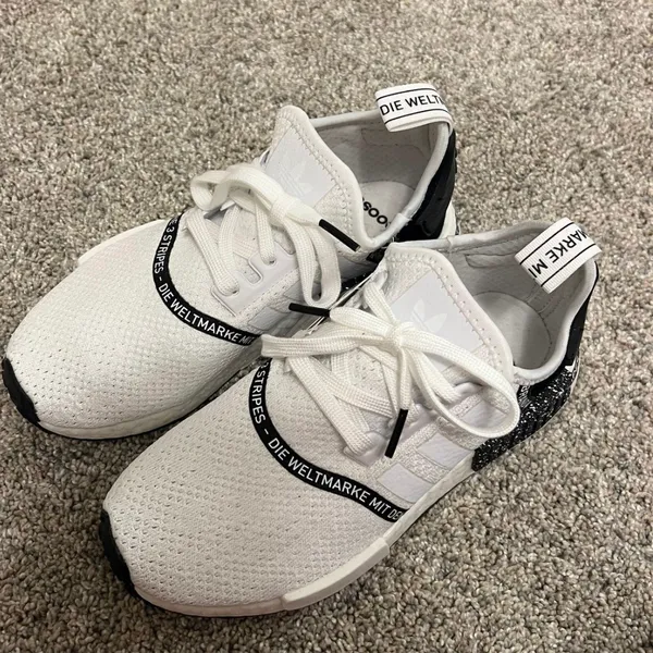 3 Stripes Sneakers - Image 3