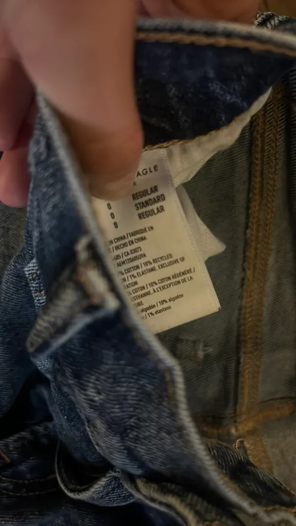 American Eagle Jeans - Image 4