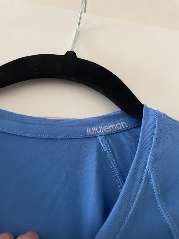 It’s Rulu Lululemon Long Sleeve - Image 6