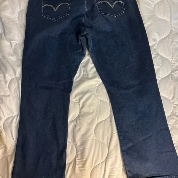 Levi’s Size 20W 512 Perfectly Shaping Bootcut Inseam 28 inches - Image 3