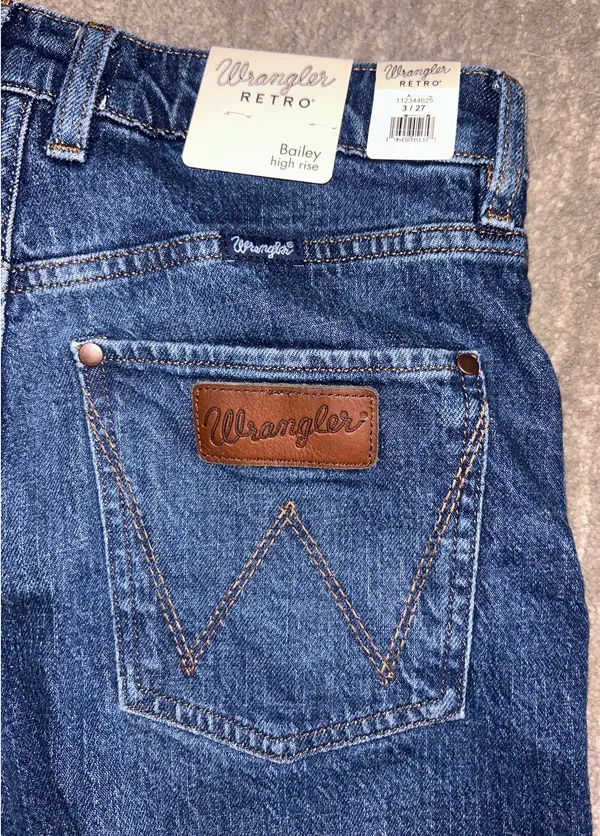 Retro Wrangler Jean Shorts - Image 3