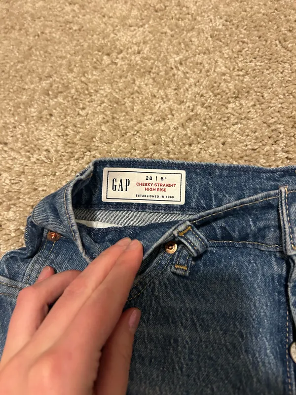 Gap Jeans - Image 4