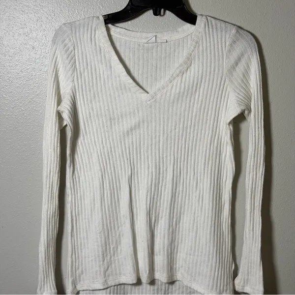 GAP‎ Women White Cream Ribbed Long Sleeve V-Neck Top Minimalist size XS - Image 2