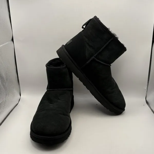 UGG Classic Mini II Boot Black Women's Size‎ 11- 1016222-BLK - Image 6