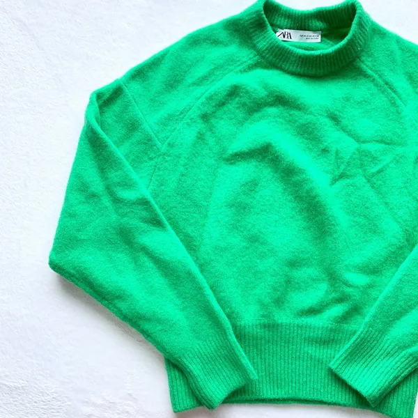Zara Soft Knit Sweater Womens Size XS Neon Green Wool Blend Crewneck Raglan Cozy - Image 3