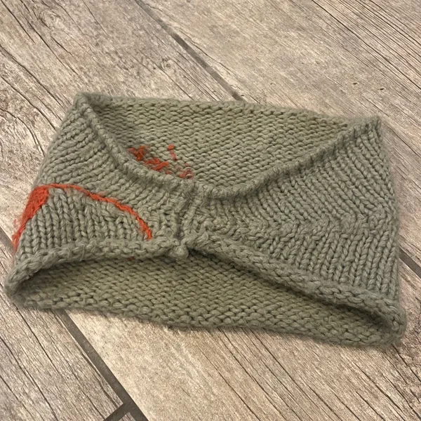 Wooden Ships Gray Knit Headband with Red Accents - Image 4