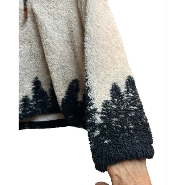 Thread & Supply Quarter Zip Sherpa Pullover Forest Pattern Small - Image 7