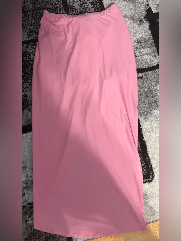 Twist-Front Ruched Midi Skirt in Soft Pink - Image 5