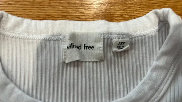 Aritzia Wilfred Ruched T-shirt - Image 2