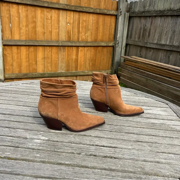 Vince Camuto‎ Nerlinji Brown Suede Bootie 5.5 - Image 2