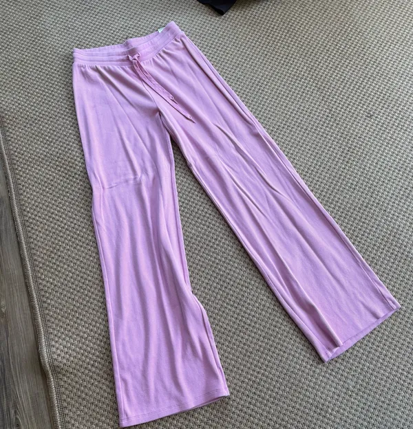 Aritzia Homestretch long sleeve and pant set - Image 4