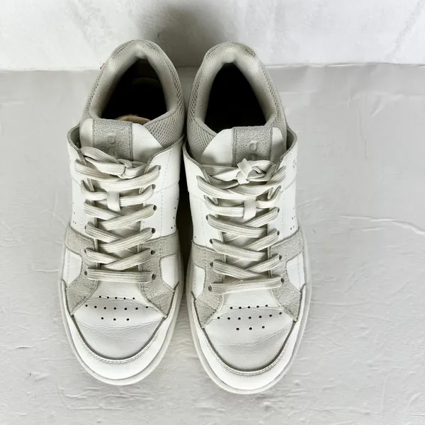 On Running Women's The Roger Clubhouse Sneaker Size 8.5 White Sand - Image 5