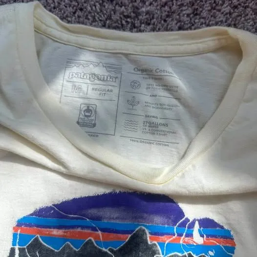 Patagonia Bison Graphic T-Shirt Size Medium Organic Cotton - Image 2