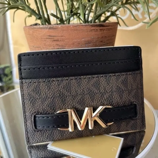 Michael Kors Reed Large MK Logo Card Holder Brown Black NWT - Image 3