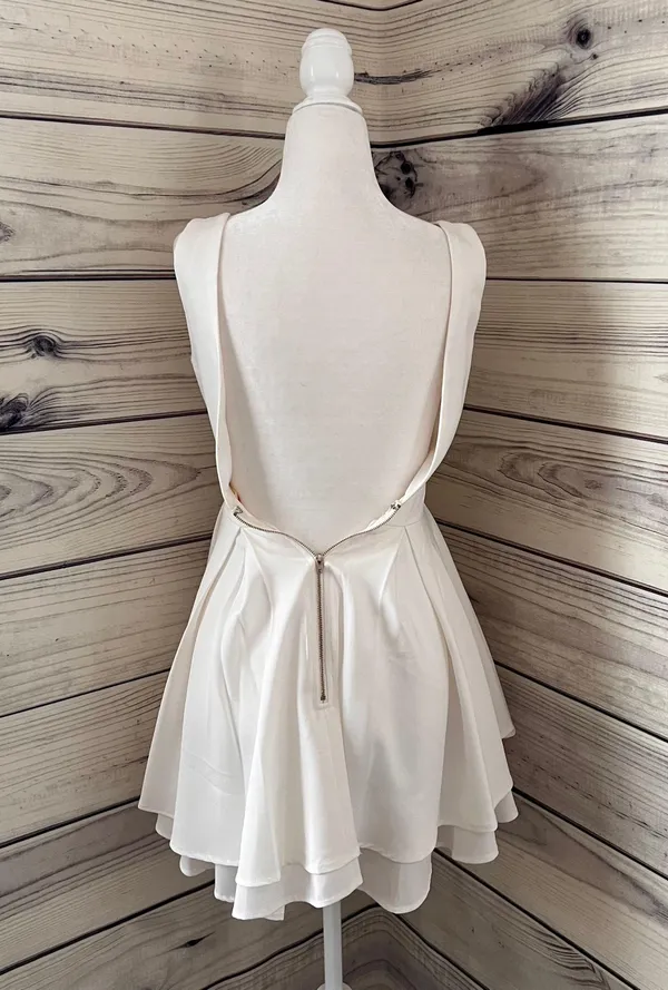 Latiste White Cutout Backless Fit & Flare Dress XS NWT - Image 7