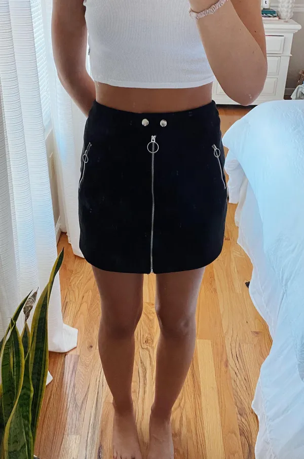 Forever 21 Black Suede Skirt - Image 2