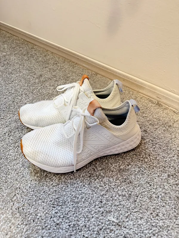 New Balance White Tennis Shoes - Image 8