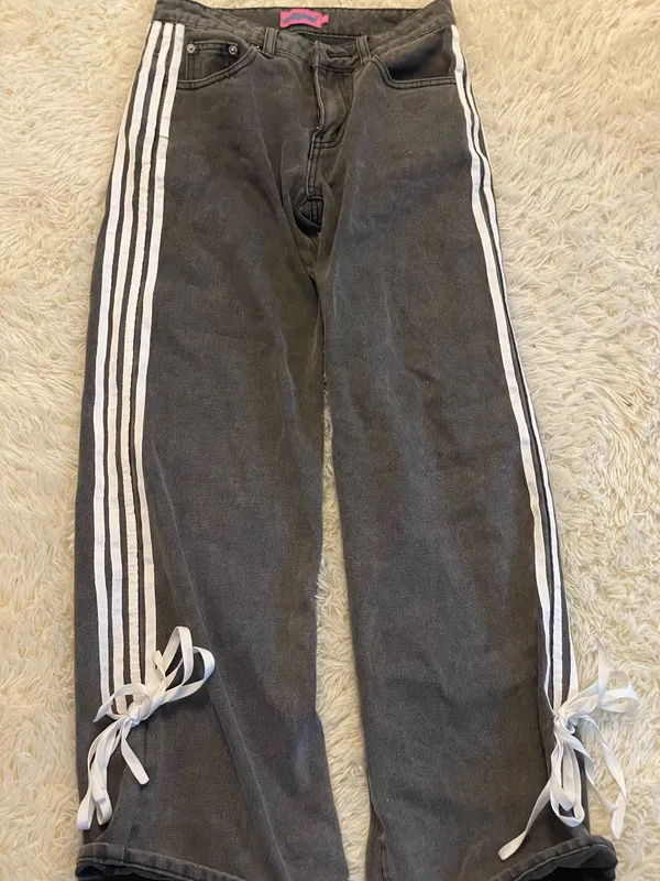 Edikted Jeans Low-Rise - Image 3