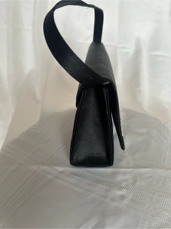 Black Embroidered Evening Shoulder Bag - Image 7