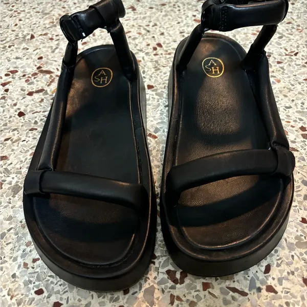 ASH Women's Victoria Sandal black - Image 3