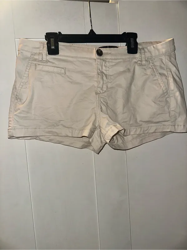 Express Dressy Cargo Shorts $60 MSRP - Image 2
