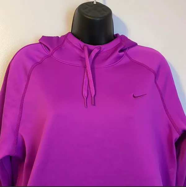 Therma Fit Purple Hoodie Higher neckline Embroidered Logo size M - Image 2