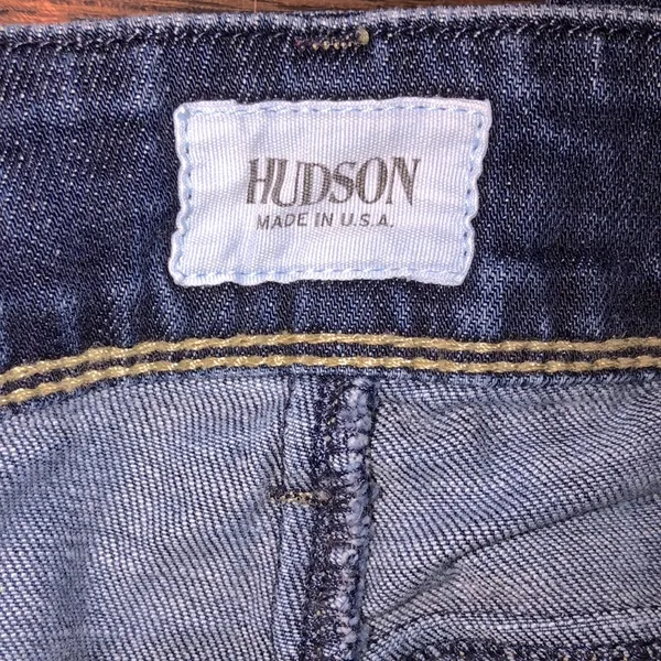 Hudson jeans size 27 flap pocket - Image 3