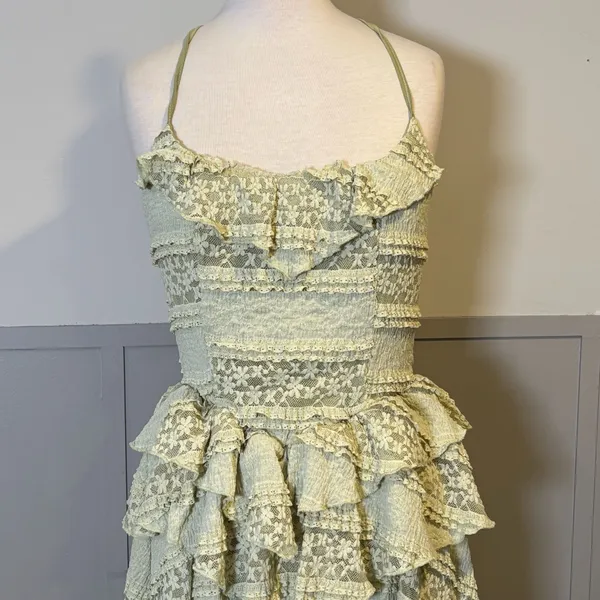 Cider Lace Ruffle Detail Asymmetric Mini Dress - Image 2