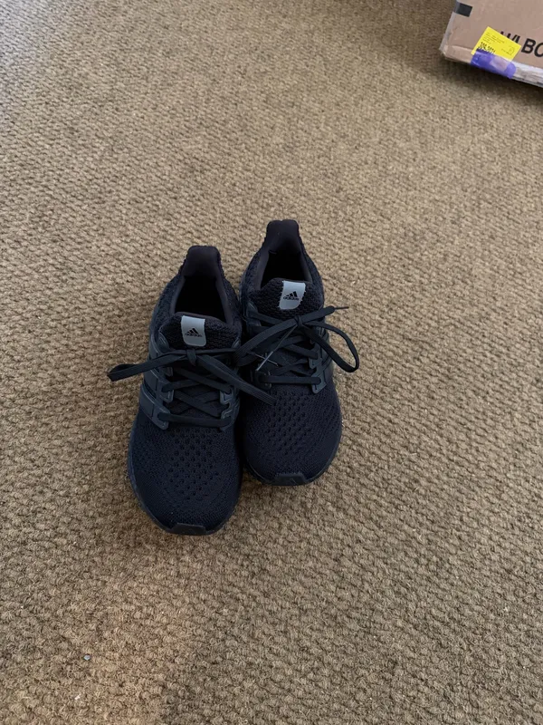 Black Adidas Ultraboost Women’s - Image 2