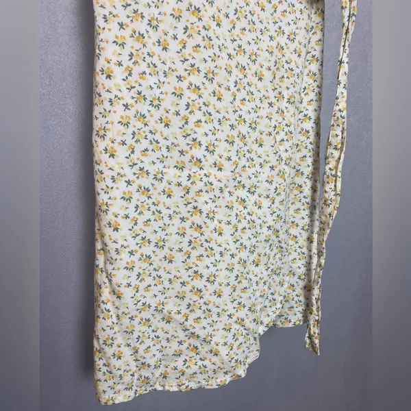 Hollister Romantic Summer Preppy Floral Wrap Mini Dress Milkmaid Y2K S - Image 6